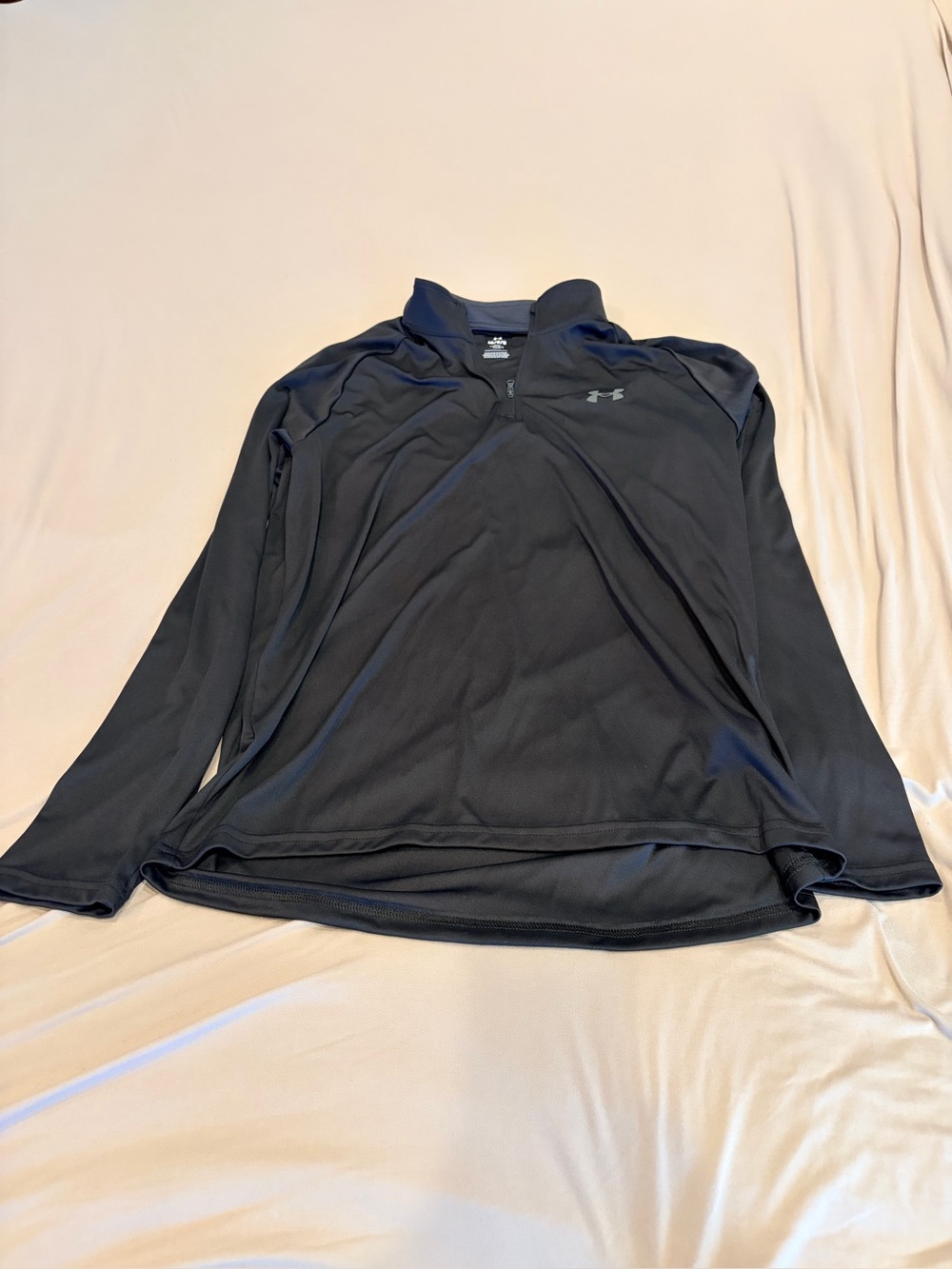 Under Armour Black 1/4 Zip Pullover – Men’s Size Large